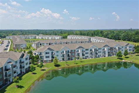 Killian Lakes Apartments & Townhomes